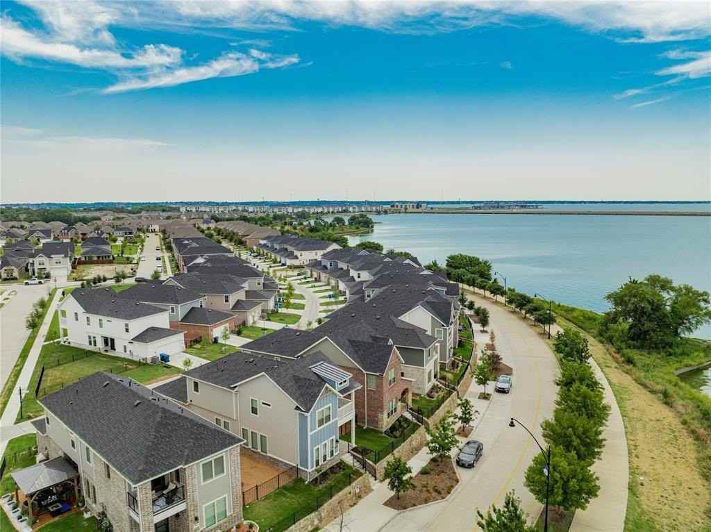 7005 Sunset Blvd - Photo 2 of 30