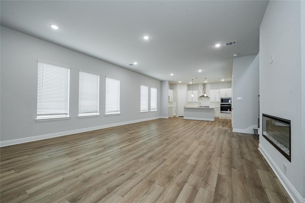 7005 Sunset Blvd - Photo 4 of 30