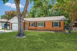 368 Crenshaw Dr - Photo 1 of 1
