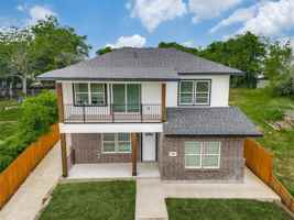 featured image of 1260 E Magnolia Ave