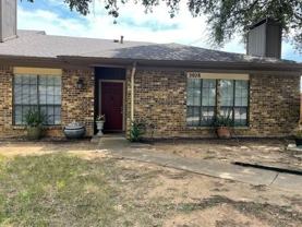 2028 Heatherbrook Dr - Photo 1 of 1
