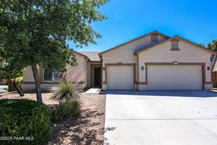 7913 E Mesteno Rd - Photo 1 of 1