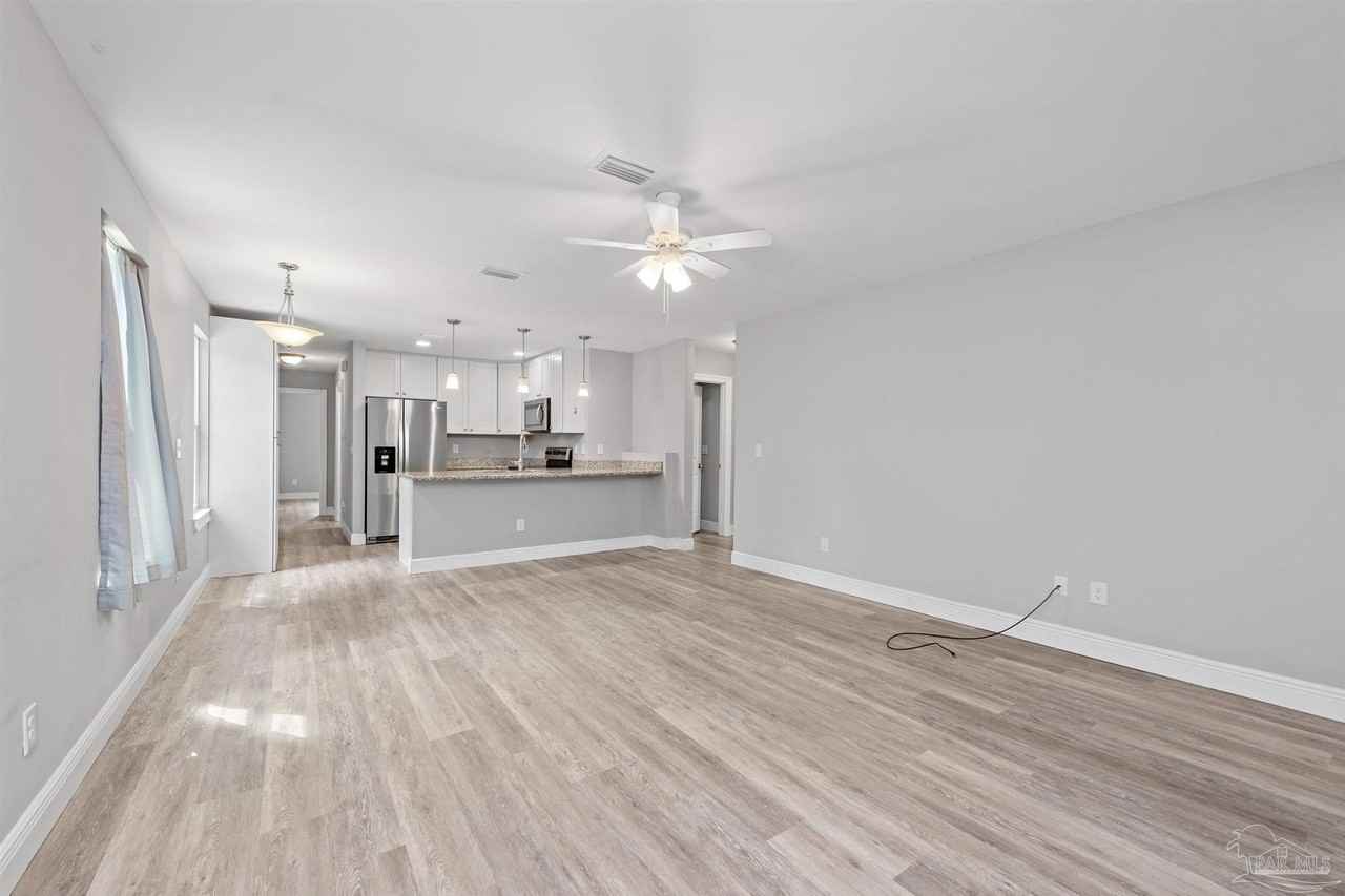 3611 Stonewall Ave - Photo 2 of 29