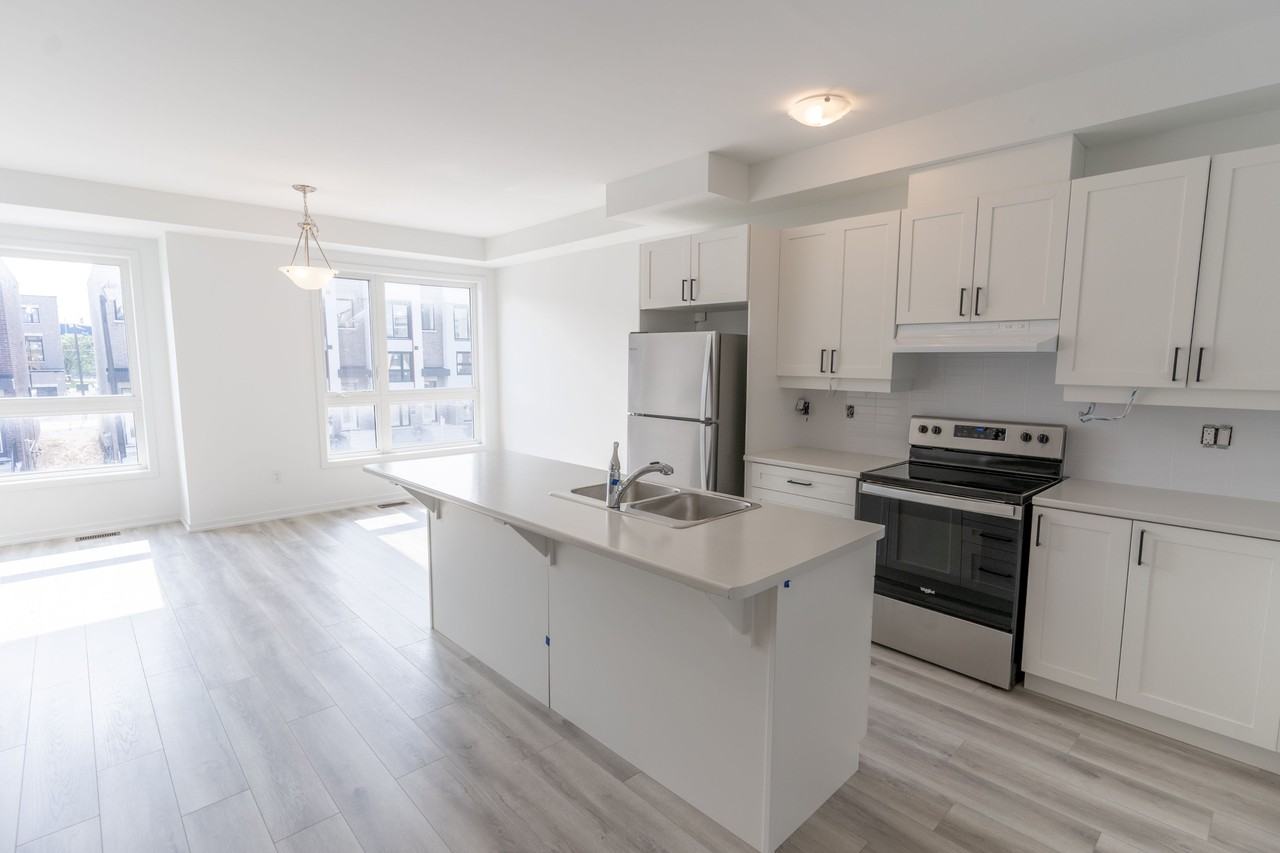 31 Bateson St #FH - Photo 3 of 10