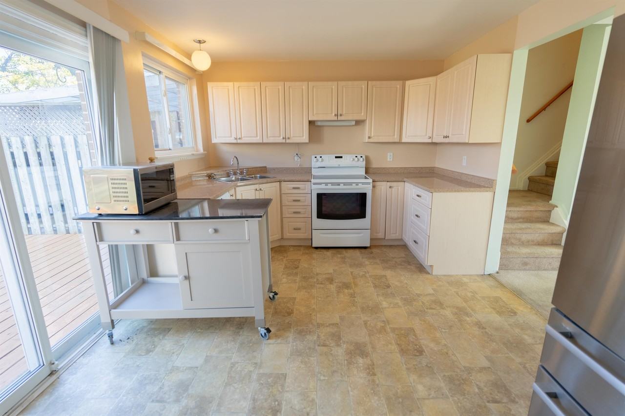 728 Krosno Blvd #FH - Photo 3 of 15