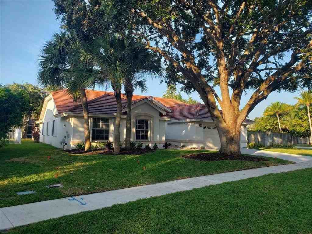 6639 Hatteras Dr - Photo 3 of 41