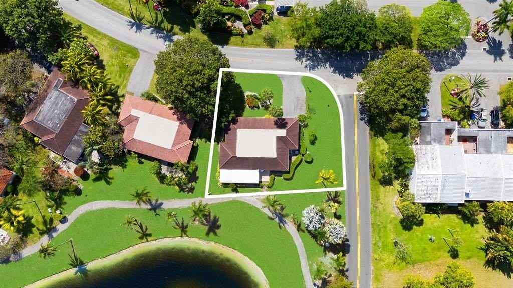 3015 N Palm Aire Dr - Photo 4 of 39