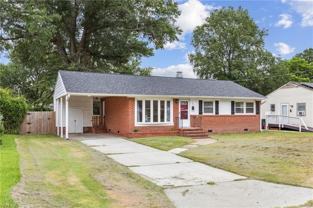 220 Lynnhaven Dr - Photo 1 of 1