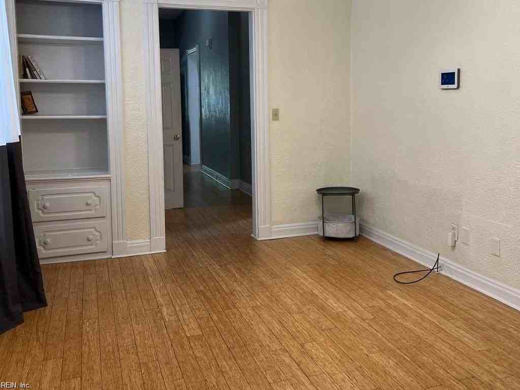 442 Court St #A - Photo 6 of 20