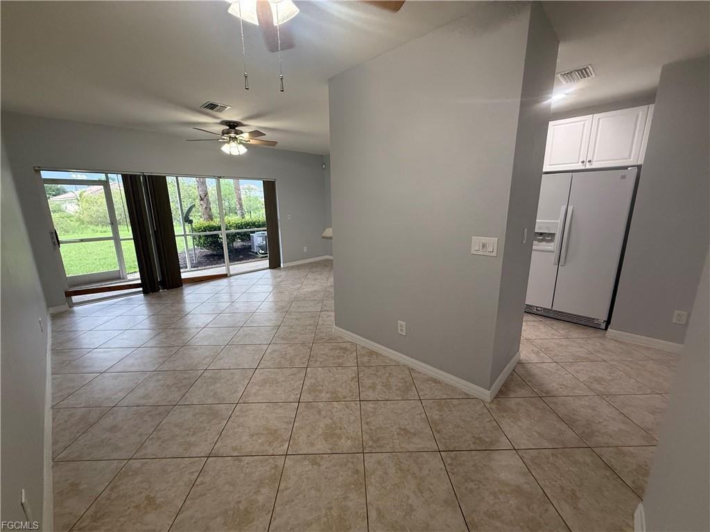 8686 Athena Ct - Photo 3 of 8