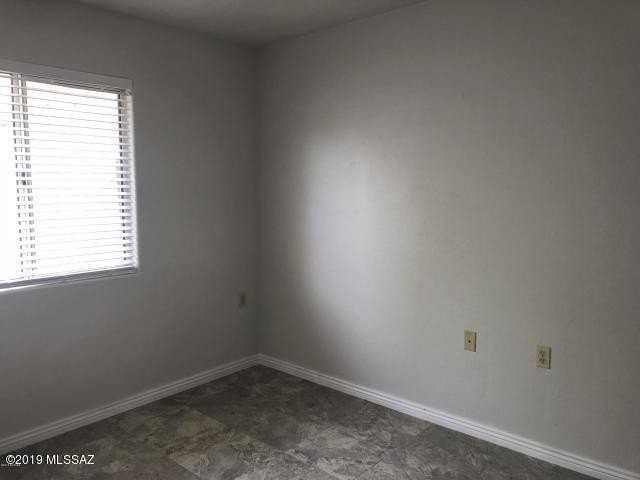 3841 N Country Club Rd #2 - Photo 7 of 10