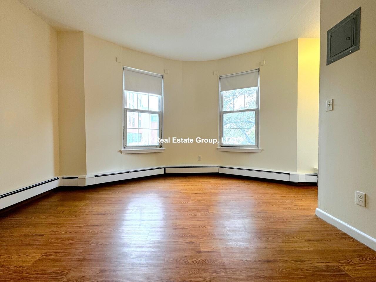 70 S Huntington Ave #3A - Photo 6 of 13
