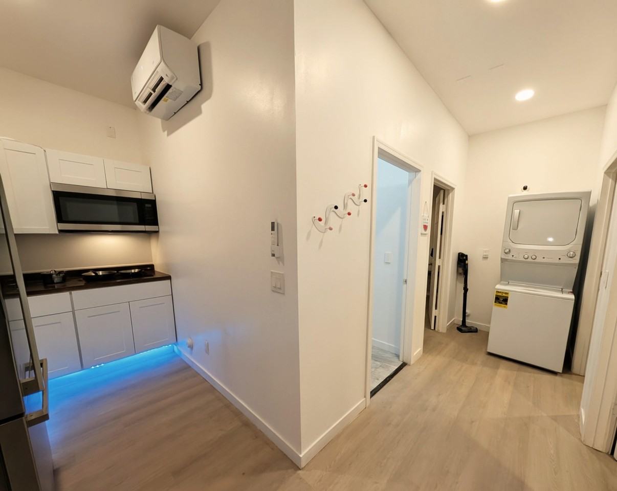 W Port Au Prince Ln - Photo 3 of 17