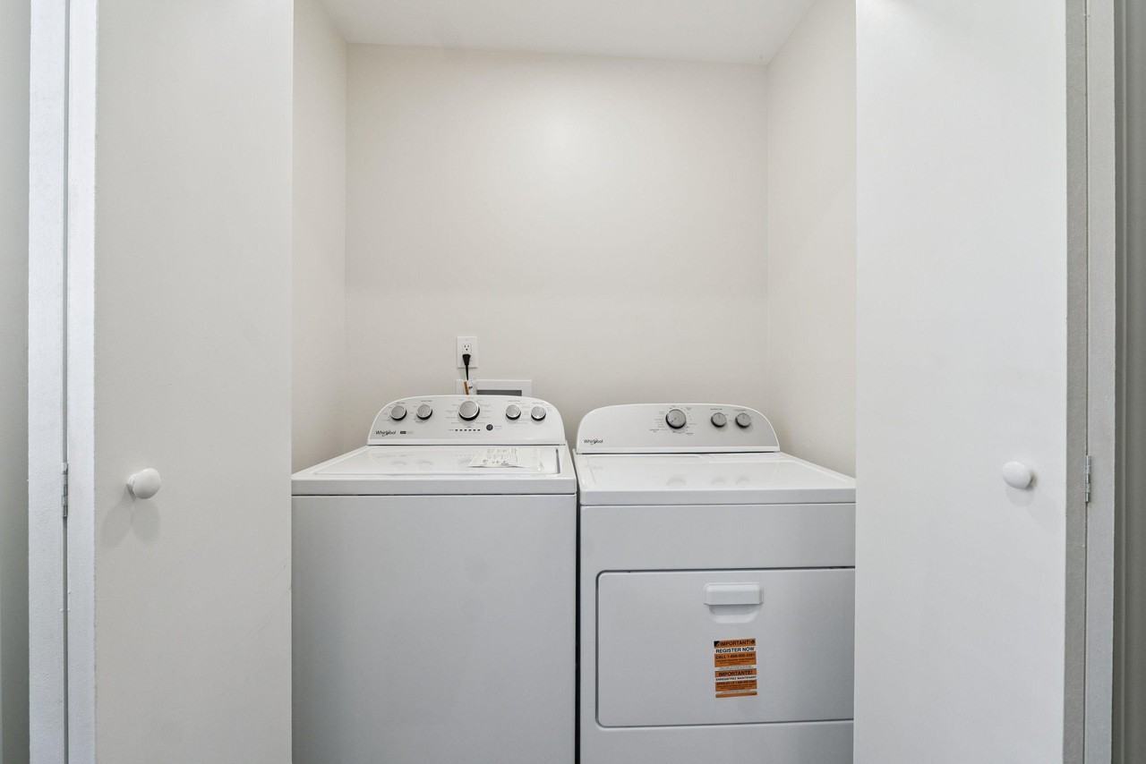 Castle Court - Photo 2 of 24