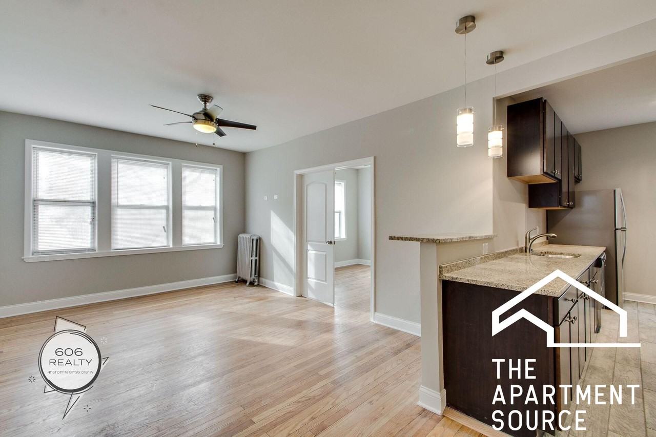 836 E 53rd St #2N - Photo 6 of 11