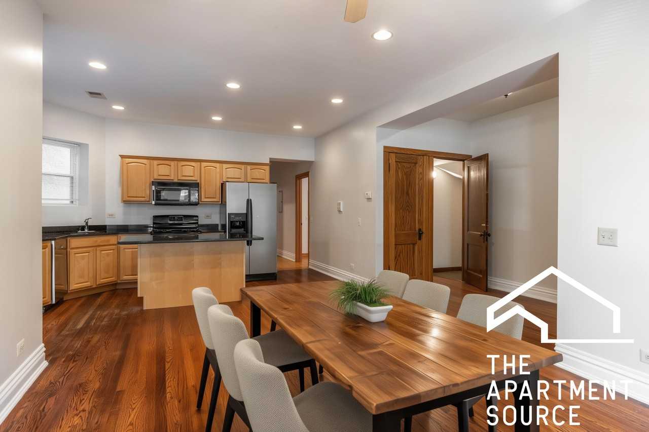 1010 N Kedzie Ave #1 - Photo 2 of 31