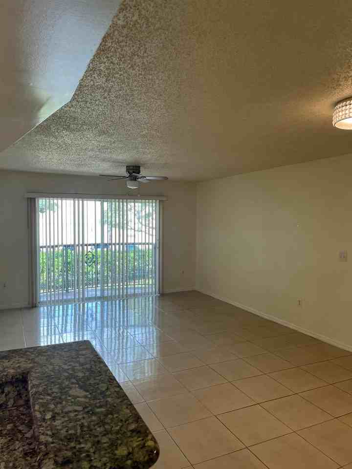 1300 Crestwood Ct S - Photo 5 of 13