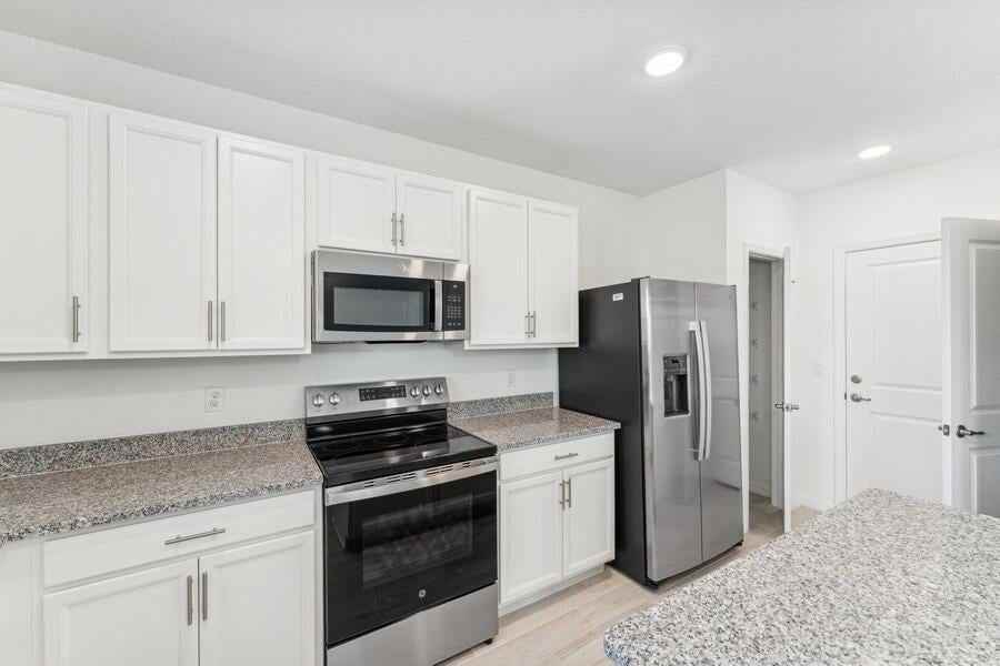 5085 Armina Pl - Photo 4 of 50