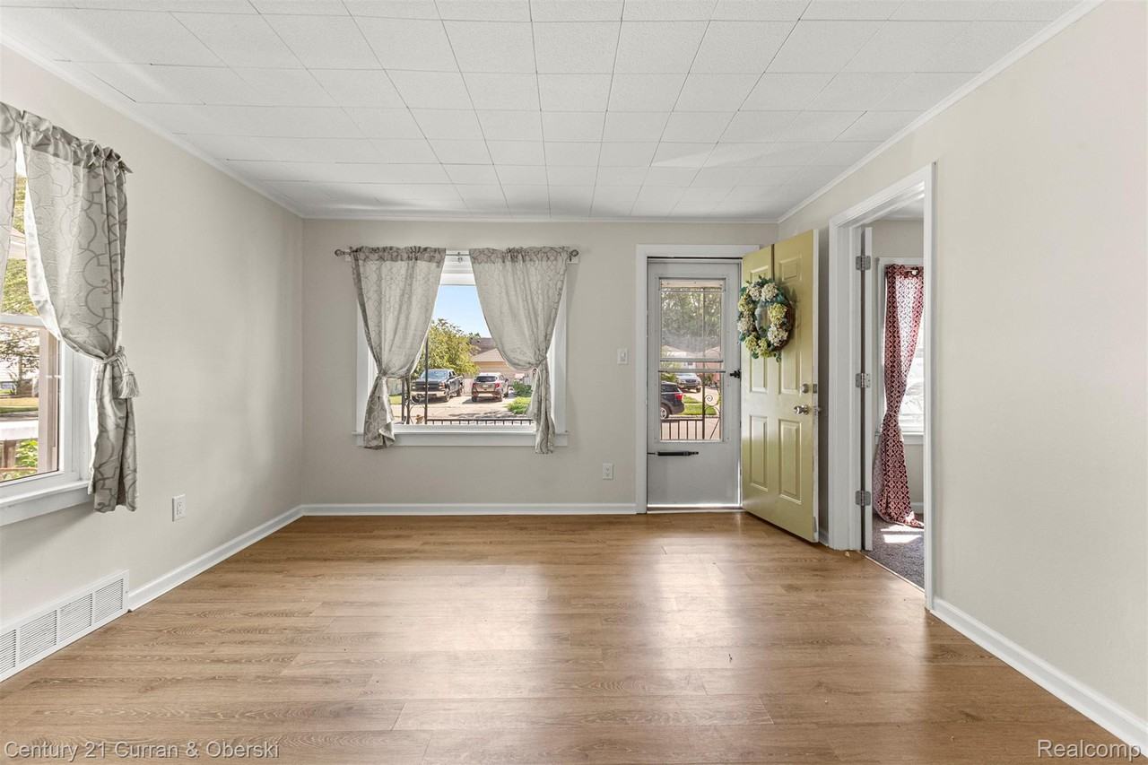 1644 Liberty Ave - Photo 3 of 24