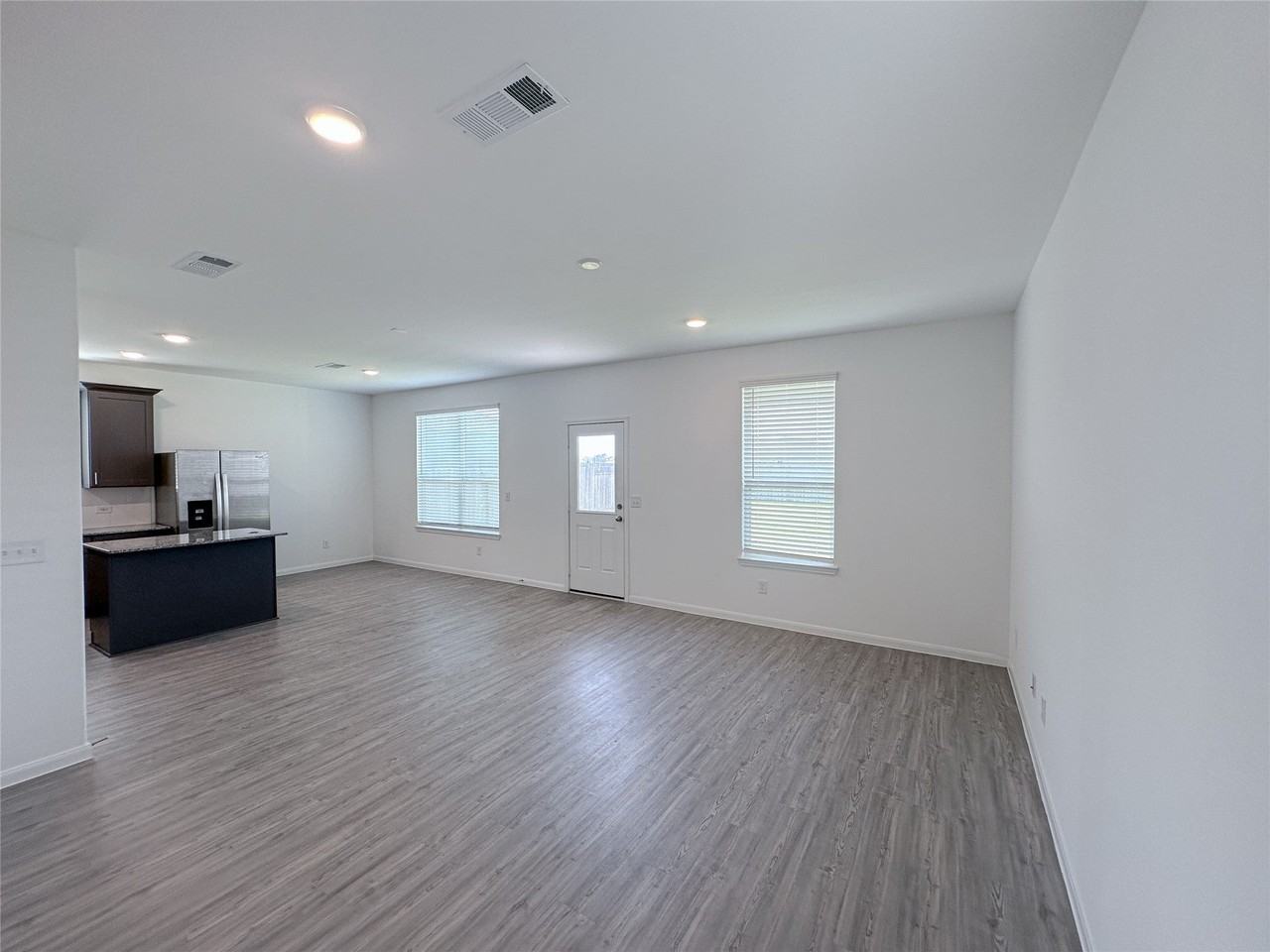 23926 Escardilla Dr - Photo 4 of 35