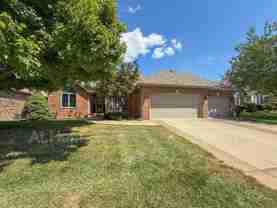 3316 S Hillsboro Ave - Photo 1 of 1