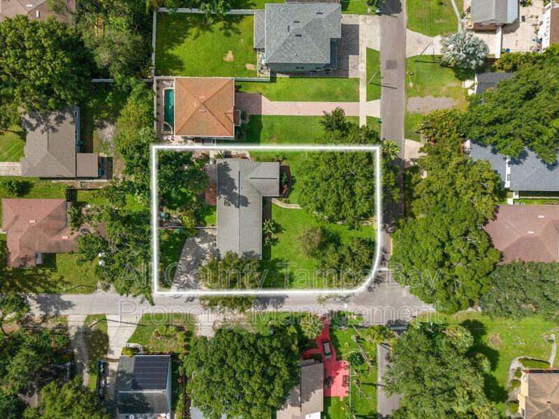 2725 N Myrtle Ave - Photo 4 of 21