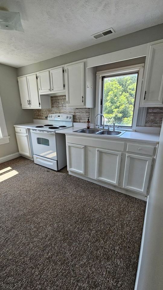 50 N Gamble St - Photo 2 of 17