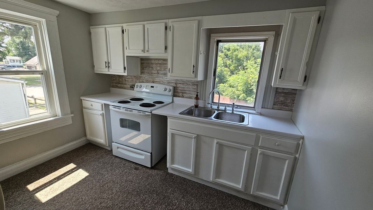 50 N Gamble St - Photo 3 of 17