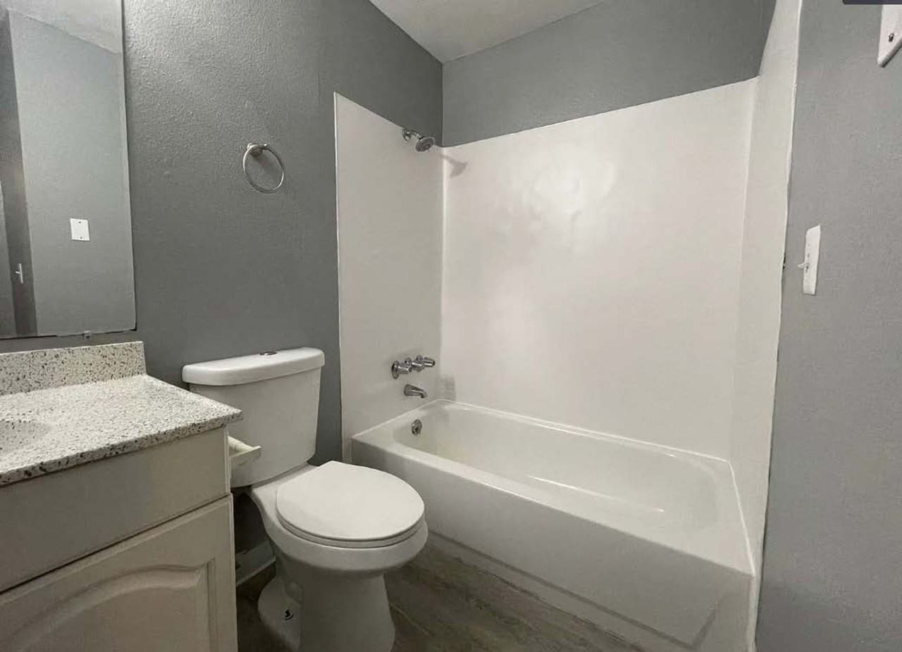 Union Green Apartments - Photo 4 of 8