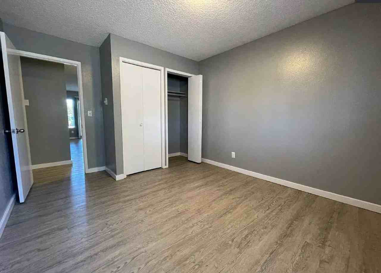 Union Green Apartments - Photo 6 of 8