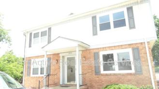 3015 Luxembourg Ave - Photo 1 of 1