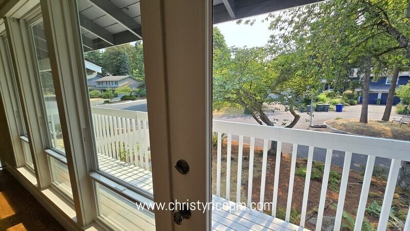 12130 Se 47th Pl - Photo 3 of 26