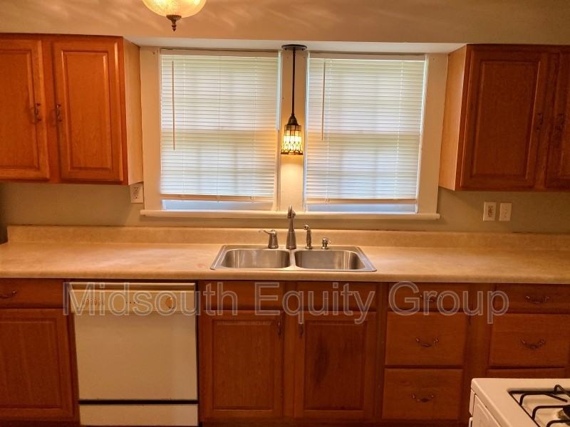 427 Fairmont Ave - Photo 6 of 19