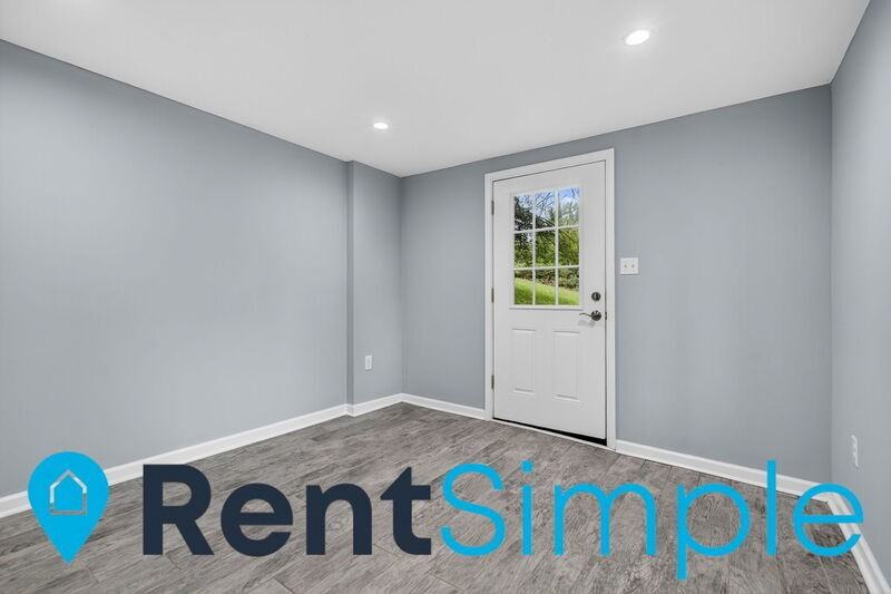 5223 Emmanuel Ln - Photo 6 of 41