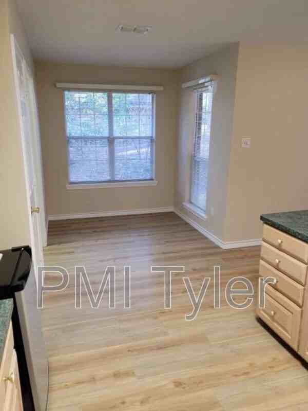 264 Peaceful Valley Trl - Photo 6 of 25