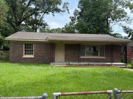 featured image of 2207 Webb Ave