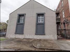 featured image of 412 Dauphin St #E