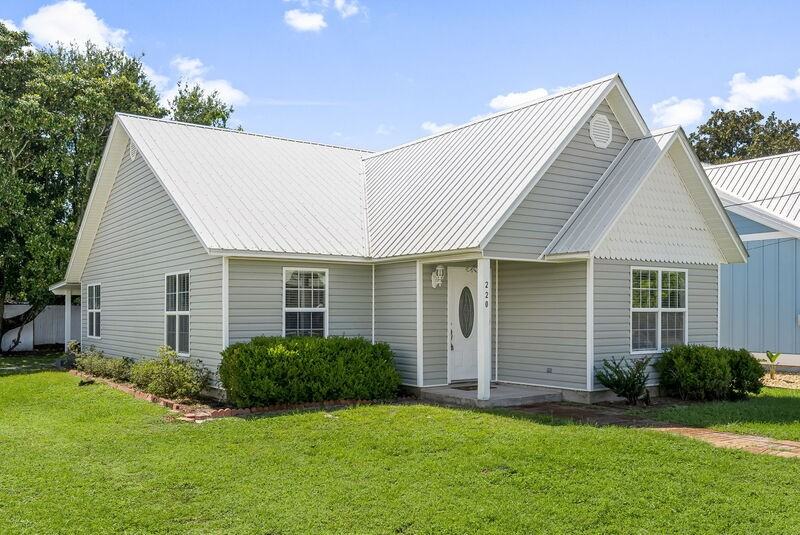 220 15th St - Photo 2 of 36