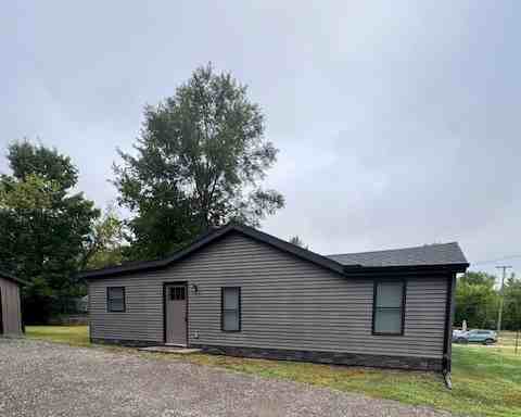 4 Division St - Photo 2 of 22