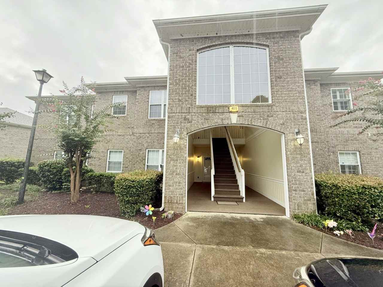 400 Willow Green Dr #A - Photo 2 of 27