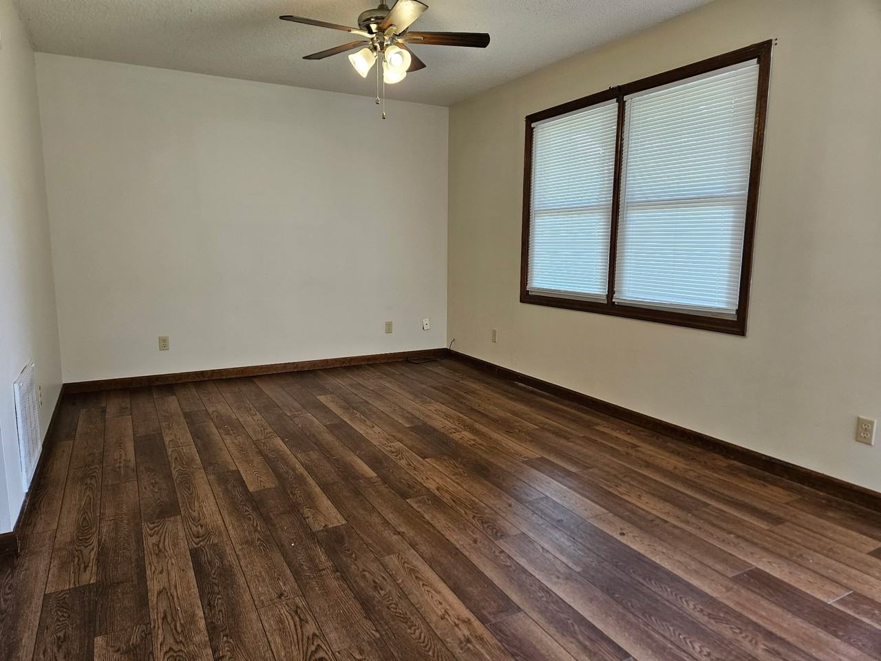 3000 Monroe St - Photo 2 of 3