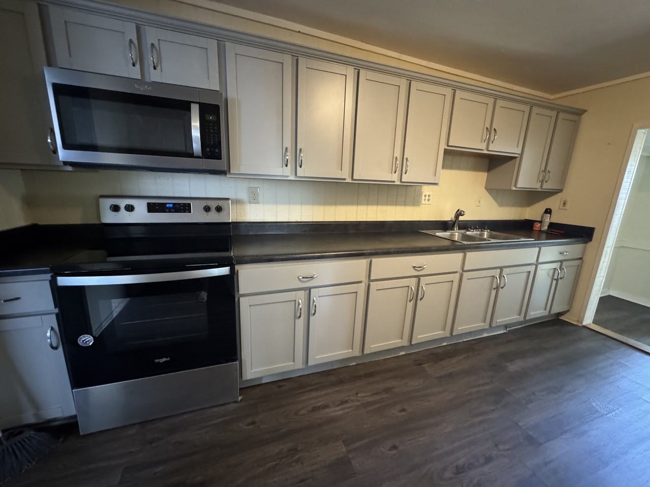 422 S 19Th St - Photo 3 of 3