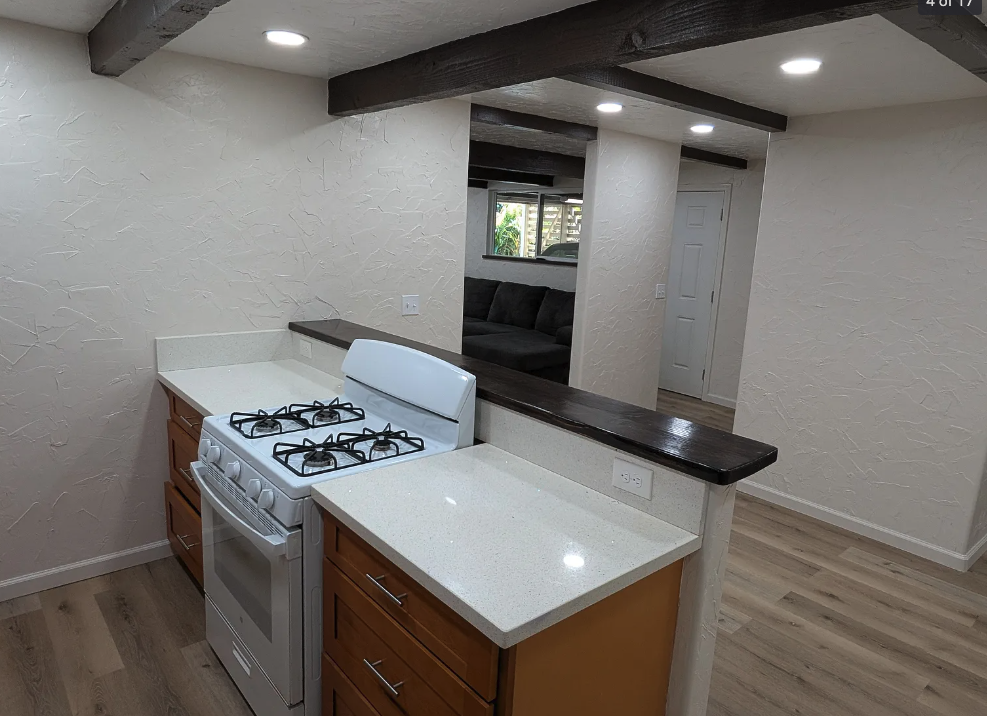 15-1412 21st Avenue #B - Photo 3 of 15