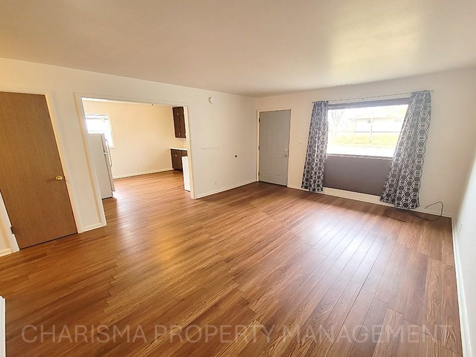 N Bahnson Ave #1106 - Photo 2 of 26