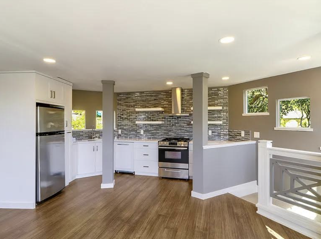 16001 Glen Una Dr - Photo 2 of 12