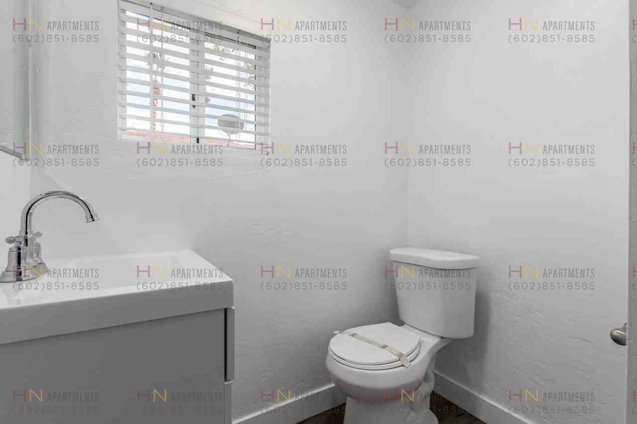 4241 N 17Th St - Photo 3 of 5