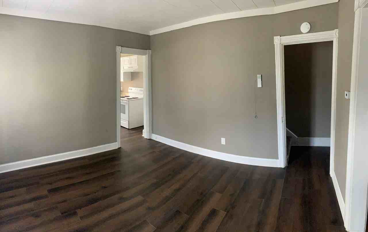 132 Brandywine Ave - Photo 4 of 13