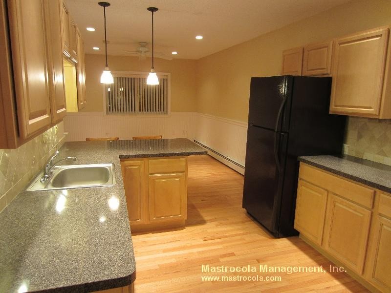 Woodlawn Ave #1 - Photo 2 of 7