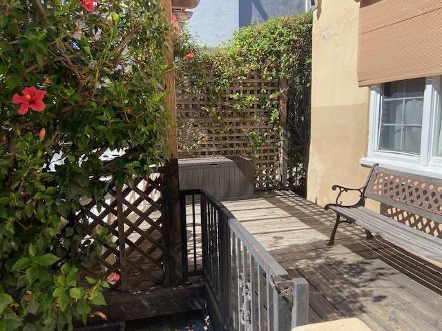 744 N Ridgewood Pl #744 - Photo 4 of 18