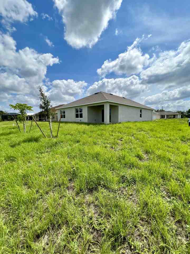 2518 Ne 6th Pl #NA - Photo 3 of 29